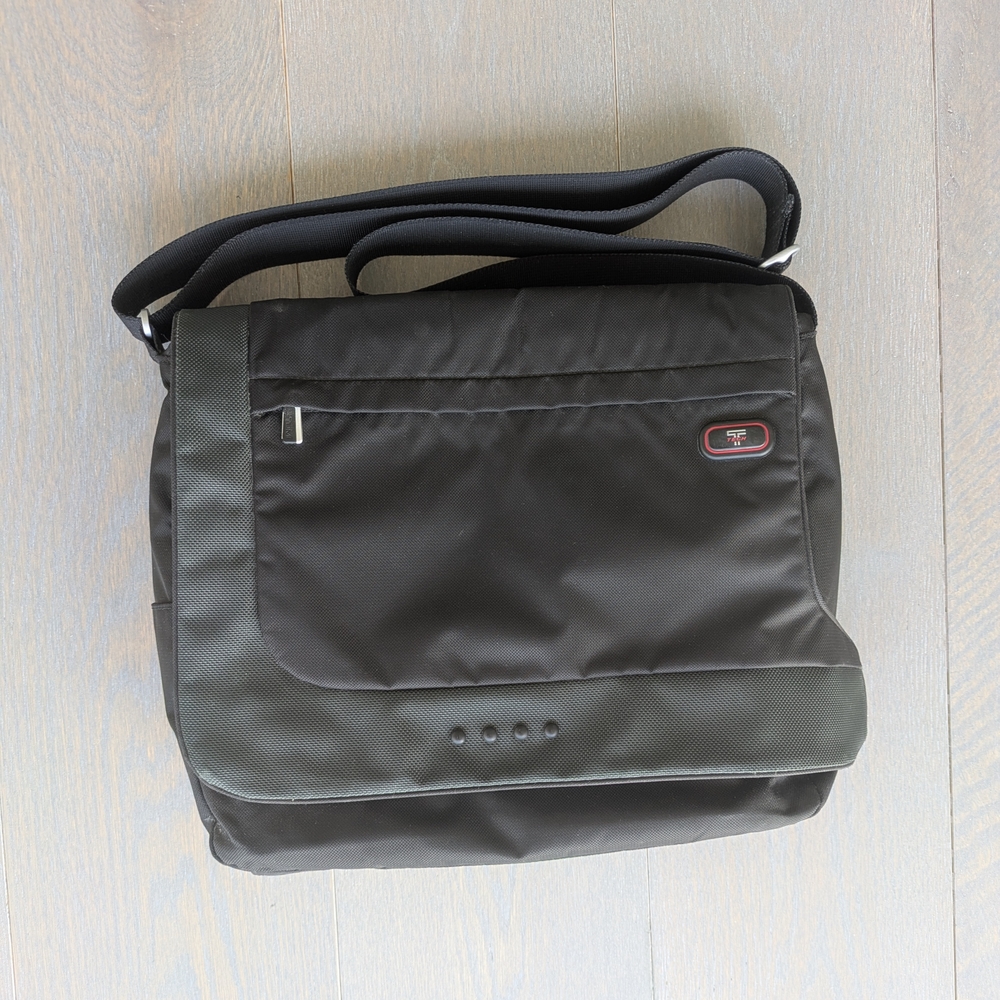 TUMI T-Tech Black Laptop Messenger Shoulder Bag